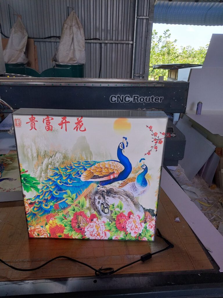 Cấu Tạo Chi Tiết Của Một Bức Tranh Điện Tiêu Chuẩn