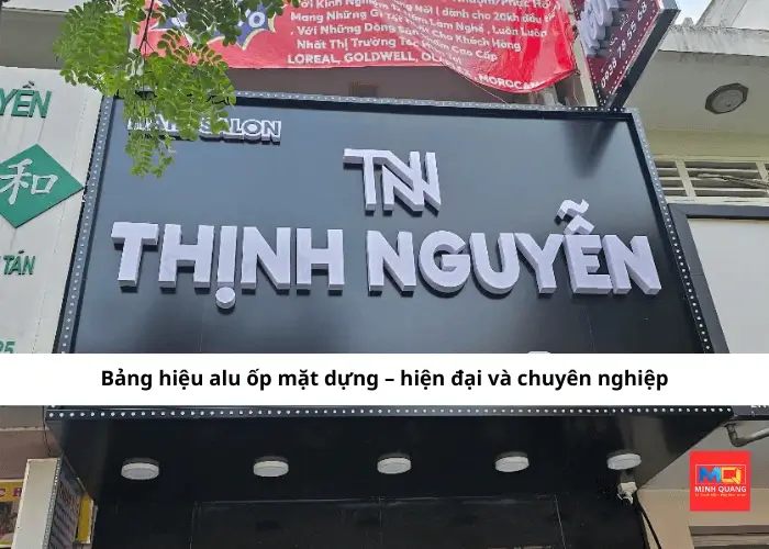 Bảng hiệu alu ốp mặt dựng – hiện đại và chuyên nghiệp
